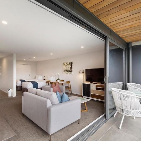 Fernz Motel & Apartments Birkenhead Auckland Extérieur photo A typical apartment at the hotel