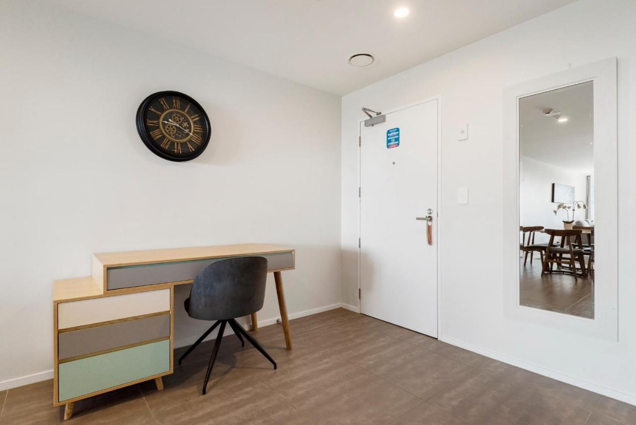 Fernz Motel & Apartments Birkenhead Auckland Extérieur photo A typical apartment at the new student village