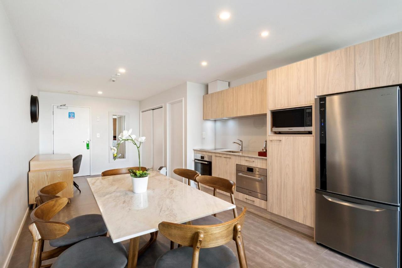 Fernz Motel & Apartments Birkenhead Auckland Extérieur photo A typical apartment kitchen